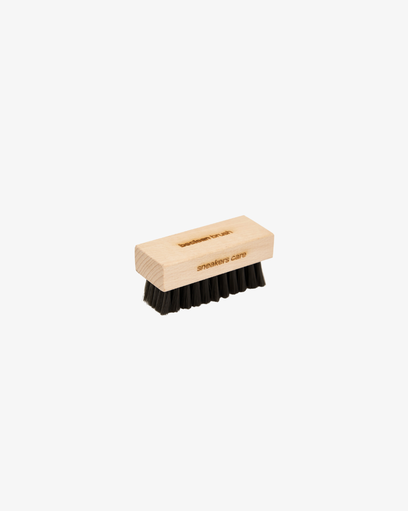 Універсальна щітка для очищення взуття Beclean SNEAKER CARE