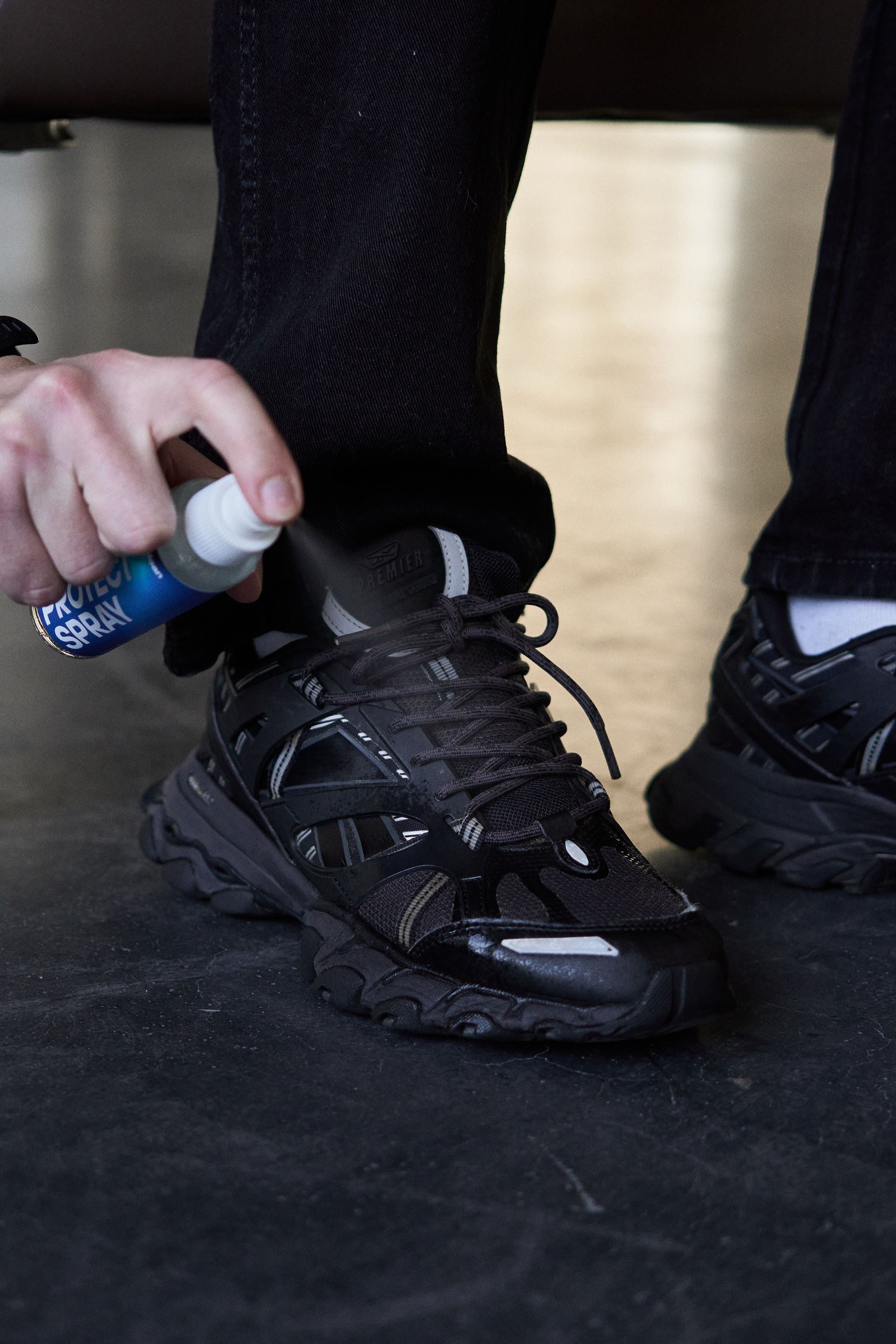 Супергідрофобний спрей для замші, нубуку та текстилю Beclean PROTECT SPRAY